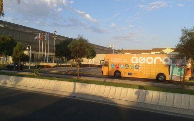 El autobús publicitario Ágora de Diputación llevó la administración electrónica y la participación ciudadana a todos los municipios de Málaga