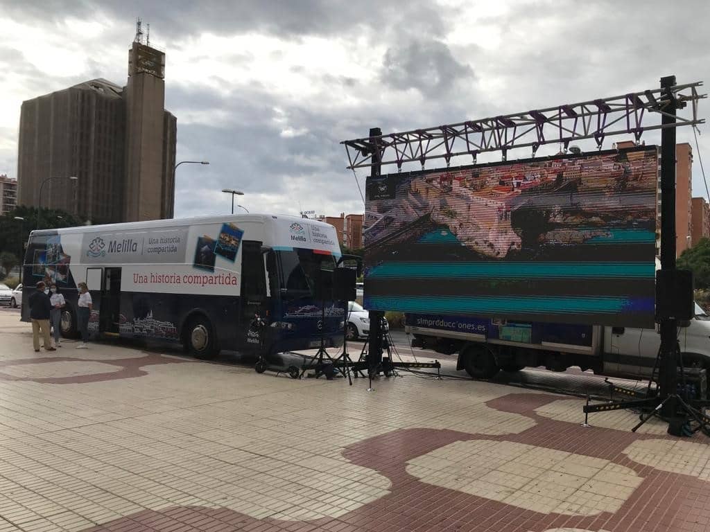 Autobús publicitario turismo Melilla