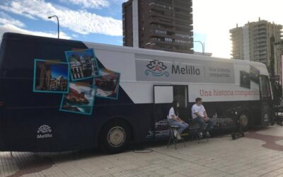 El Patronato de Turismo inició una campaña para promocionar los bonos turísticos y la imagen de Melilla con un autobús informativo que llegó a Málaga, Granada, Almería y Sevilla